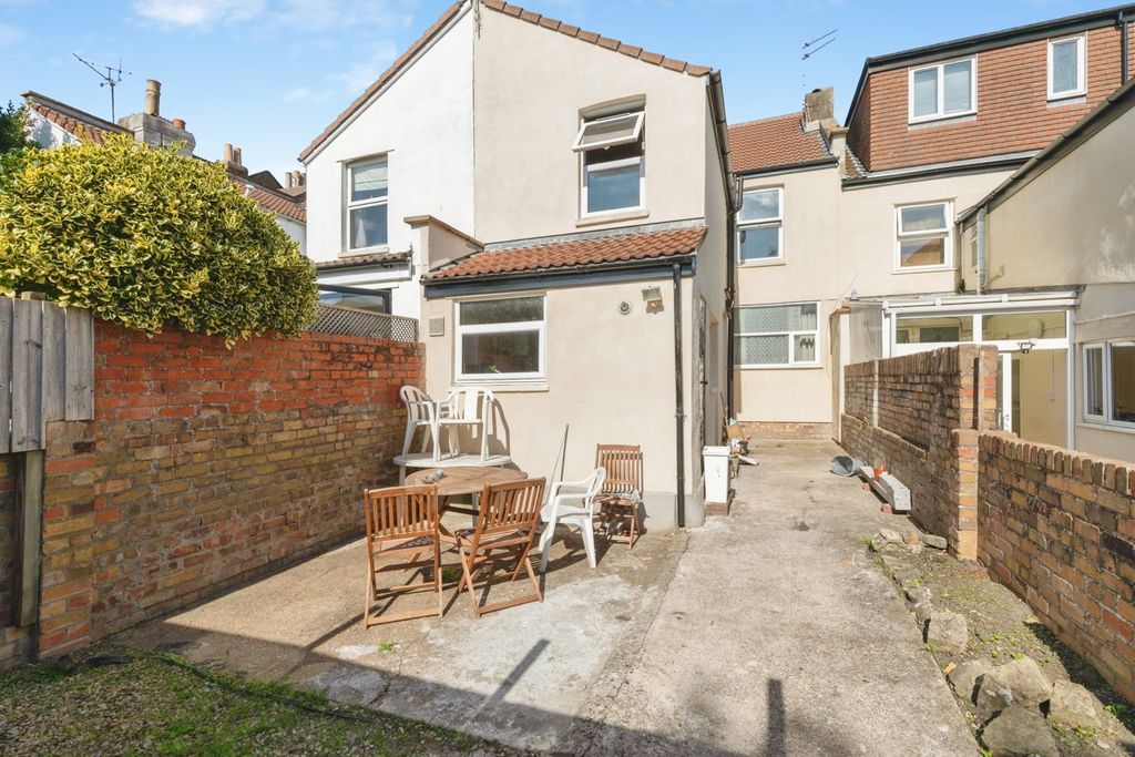 Property photo 2 of 11 Pbox-Img.Jpg