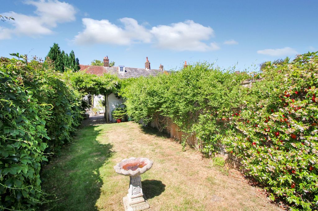 Property photo 3 of 19