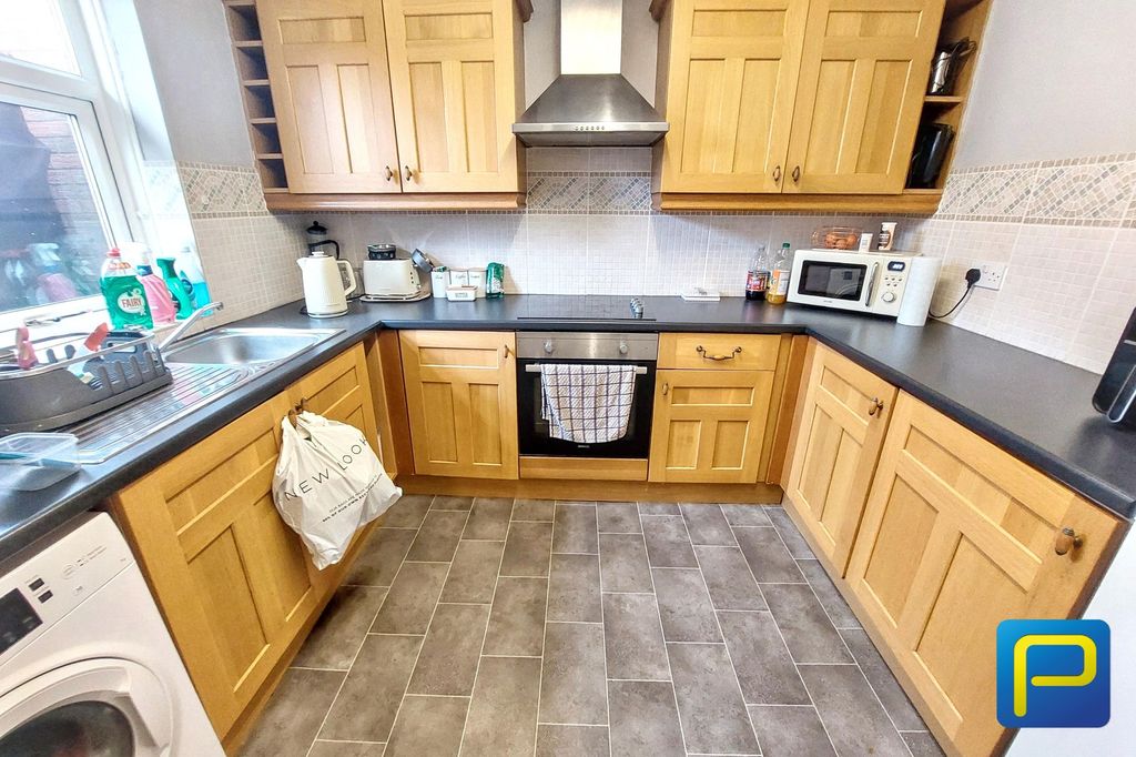 Property photo 3 of 14