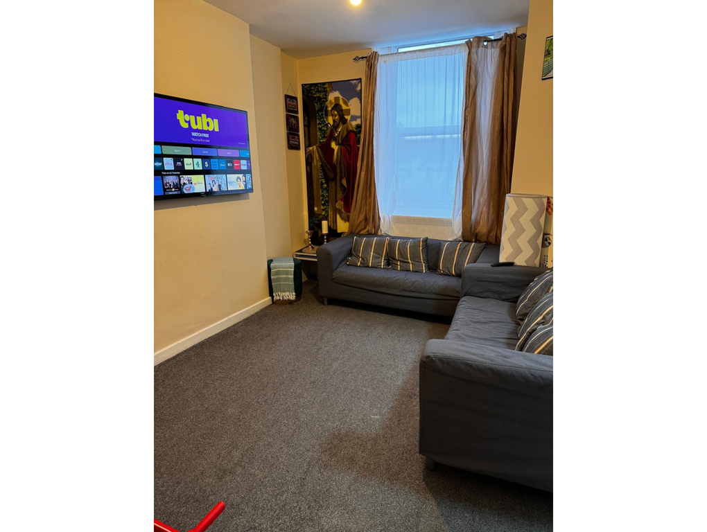 Property photo 3 of 7