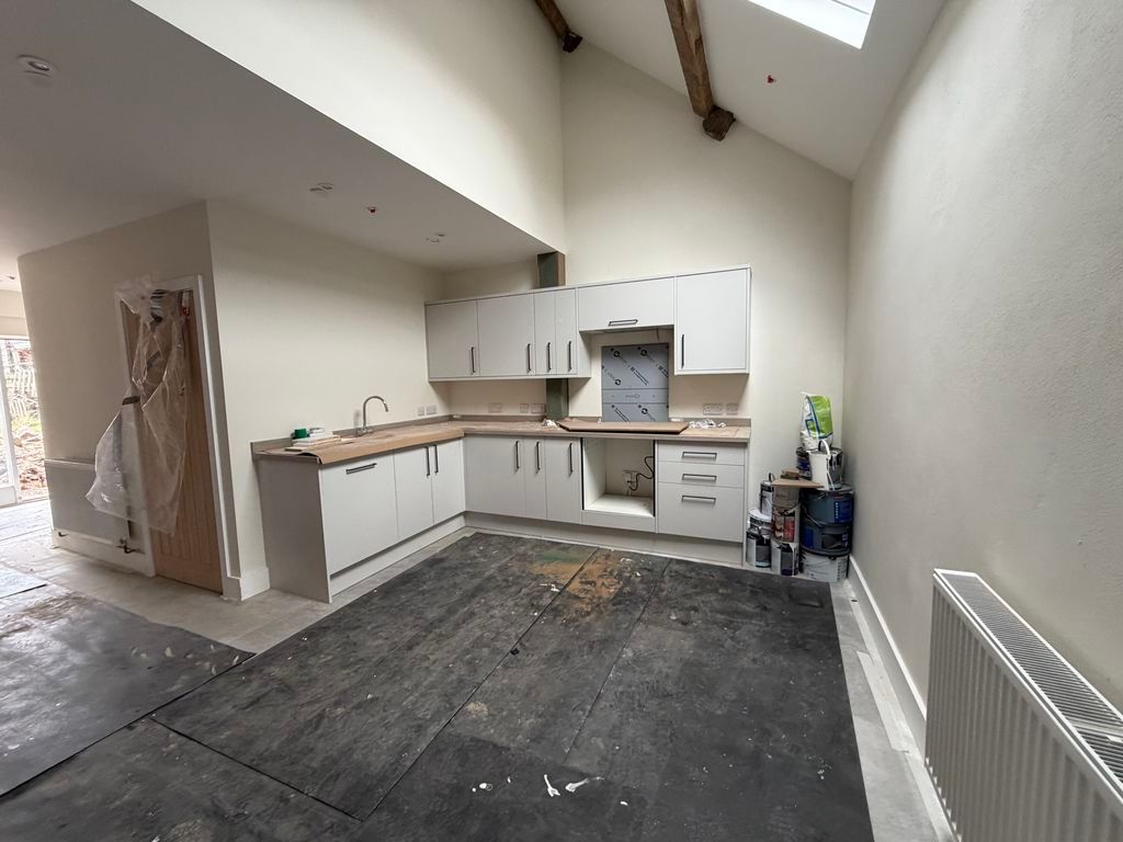 Additional image 5 of 2 bed property to rentWrexham Road, Mold ( Stables Court, Pontblyddyn ) CH7