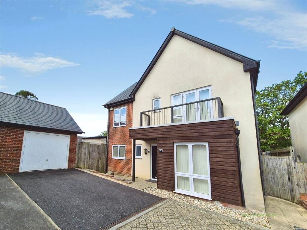 Property photo 1 of 33