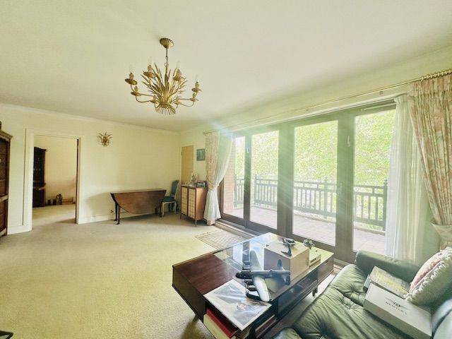 Property photo 2 of 21