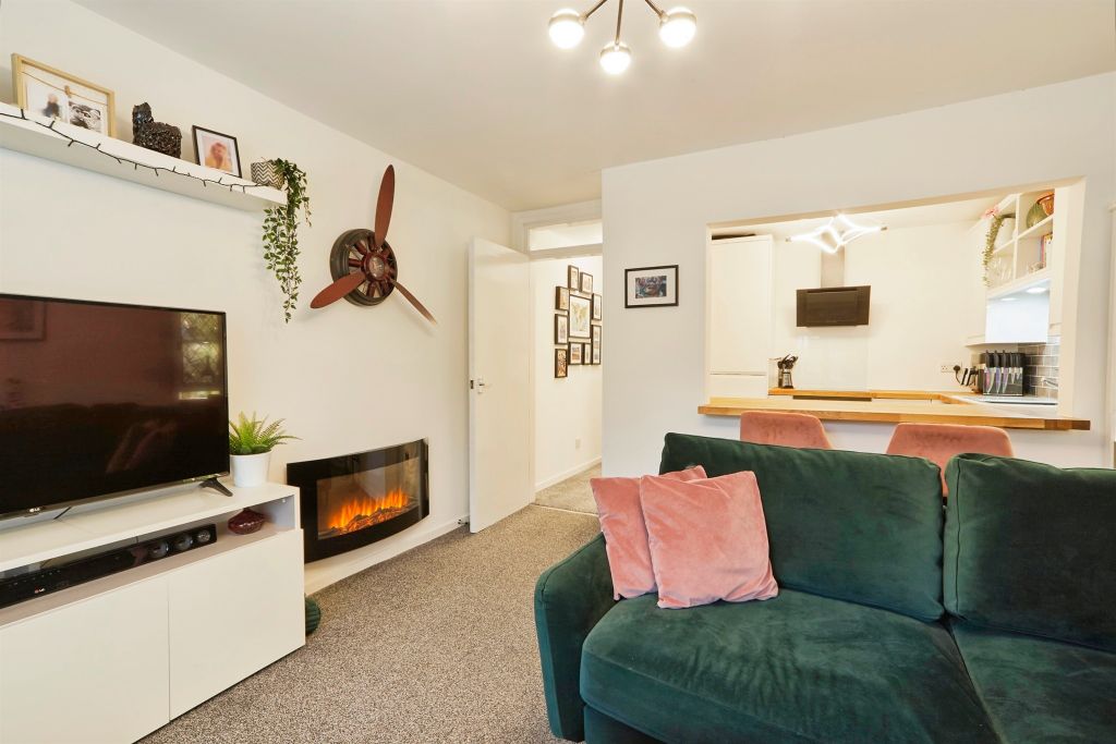 Property photo 3 of 16