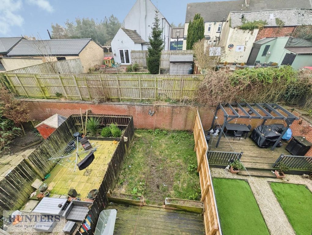 Property photo 2 of 16 Outdoor Space