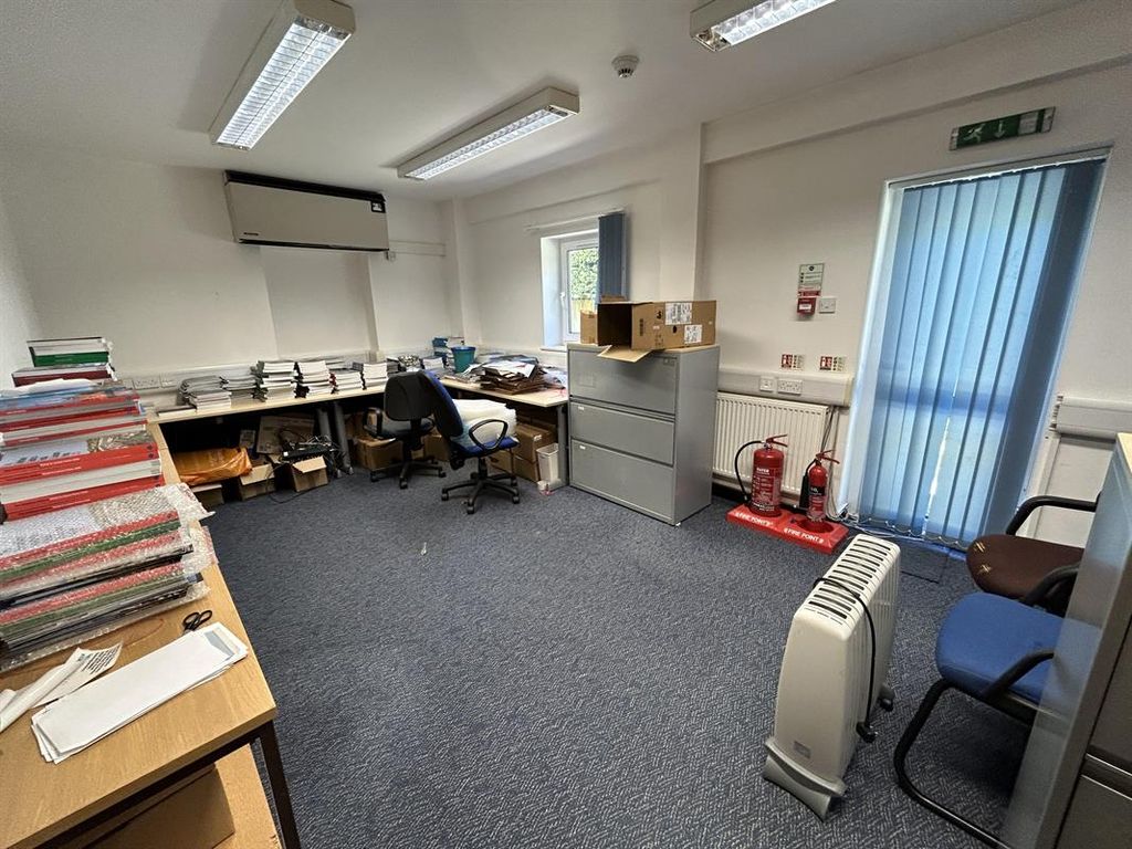 Property photo 2 of 3 Photo