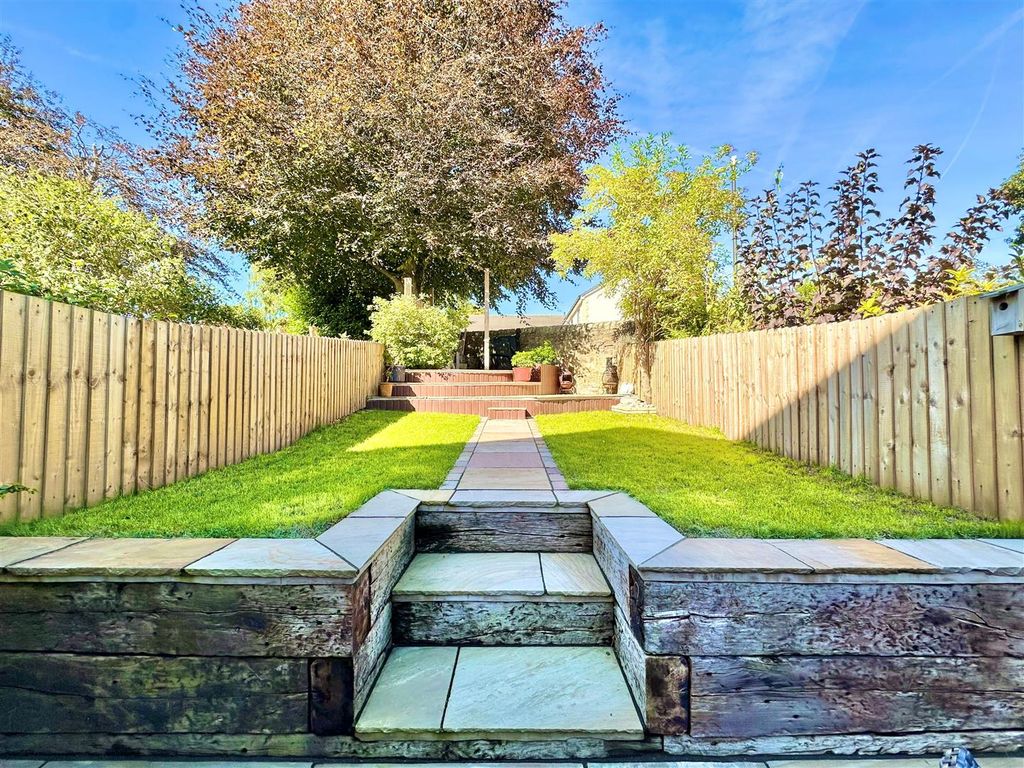 Property photo 2 of 15
