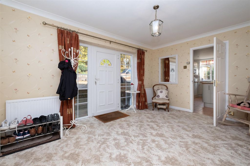 Property photo 2 of 38