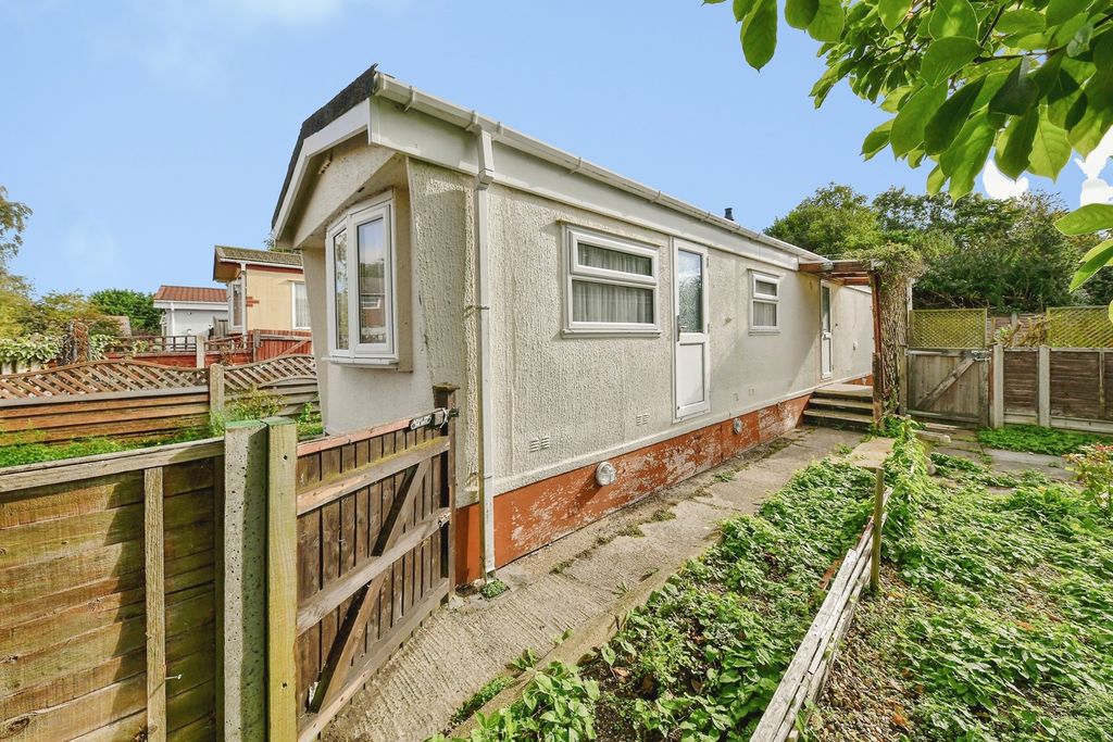 Property photo 1 of 20 Pbox-Img.Jpg