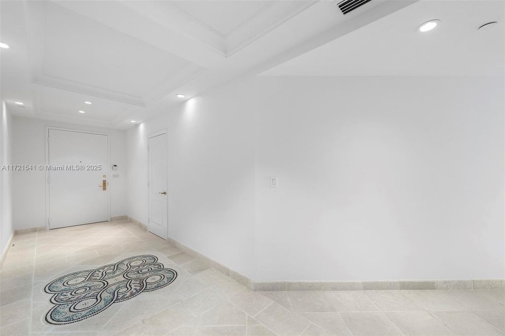 Property photo 3 of 49 <Alttext/>