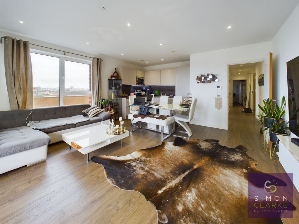 Property photo 3 of 12