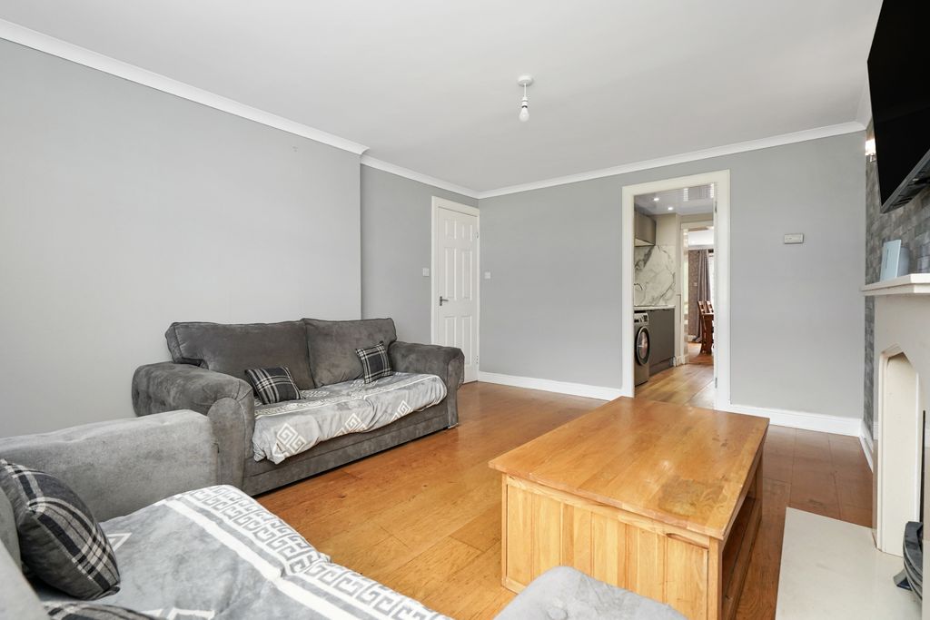 Property photo 3 of 18 Property Image 3