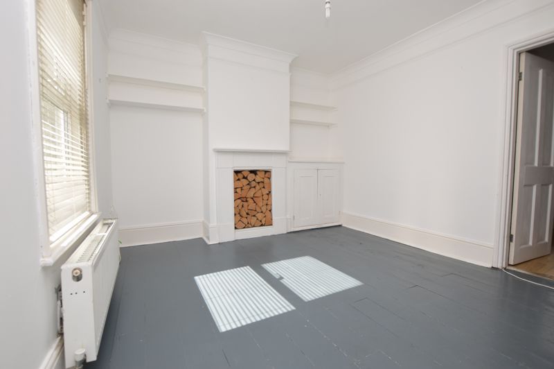 Property photo 3 of 10 Living Room Pic1