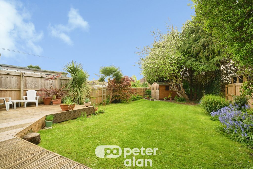 Property photo 2 of 25