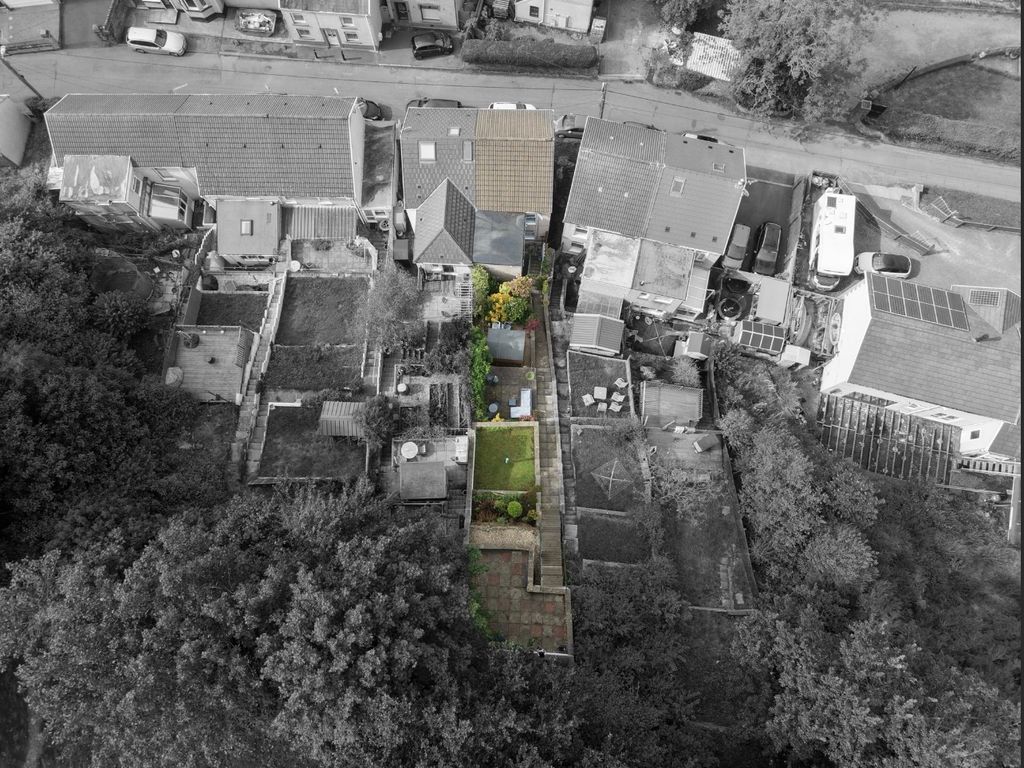 Property photo 2 of 31 5502023