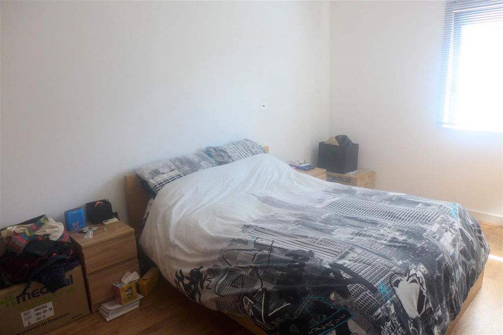 Property photo 3 of 5