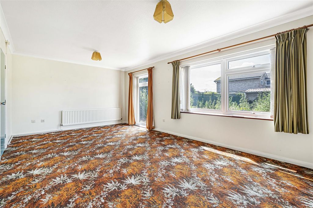 Property photo 3 of 13 13_51816.Jpg