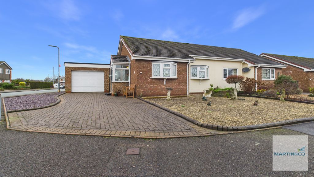 Property photo 1 of 18 Cam03663G0-Pr0229-Still029