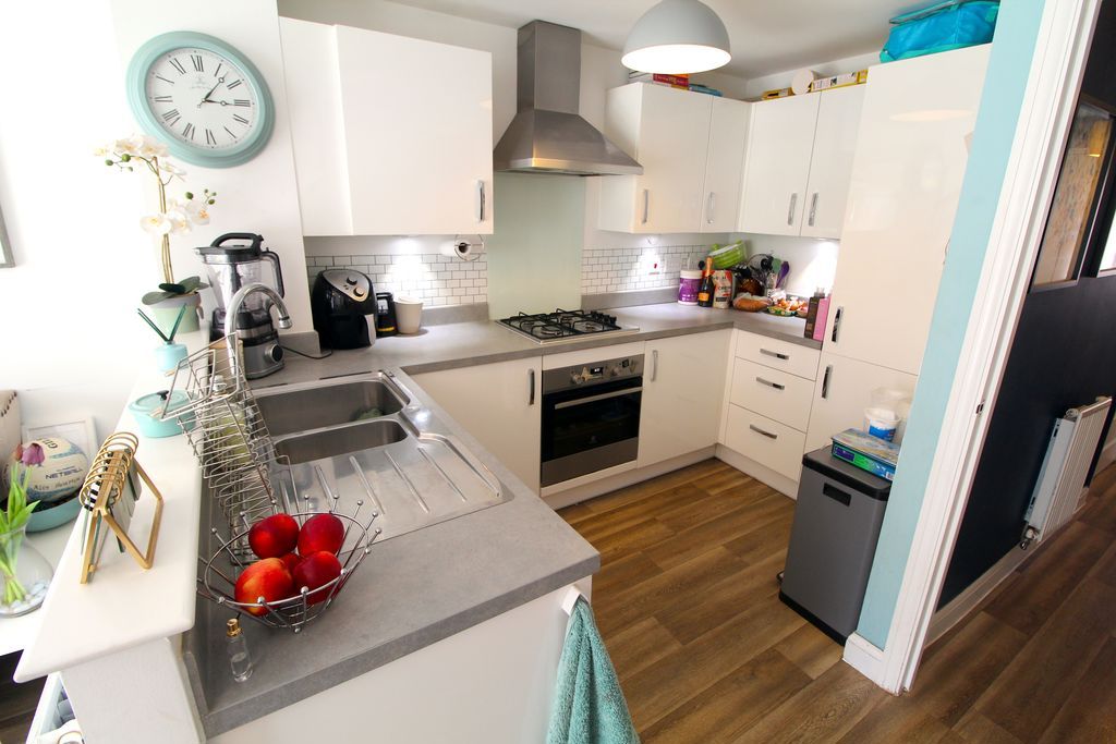 Property photo 2 of 15 Kitchen/Diner