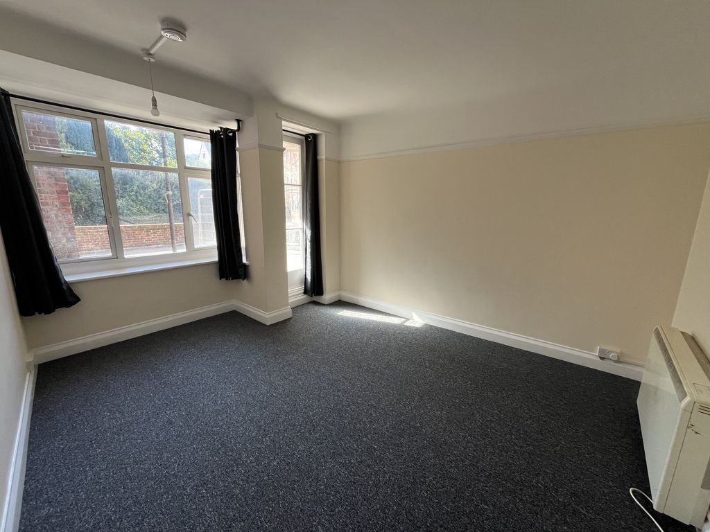 Property photo 3 of 7 Img_8080