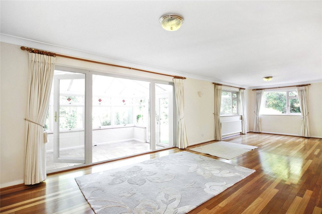 Property photo 3 of 11 Picture No. 06