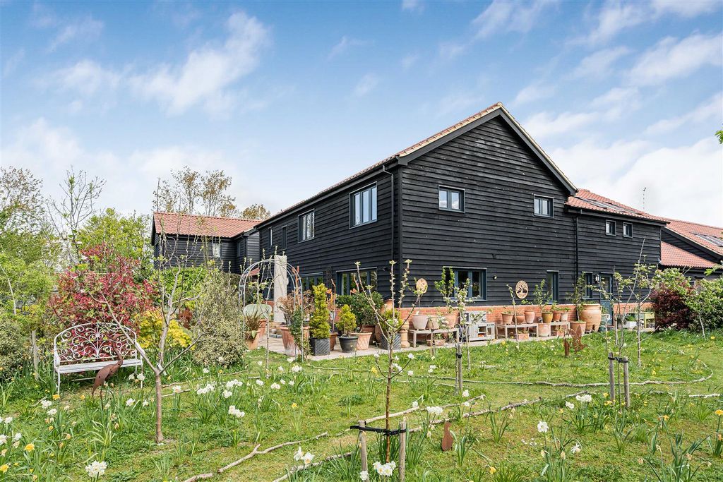 Property photo 3 of 36 4_78603.Jpg