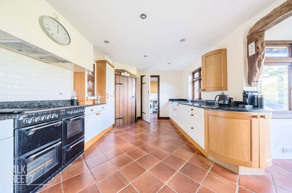 Property photo 3 of 45