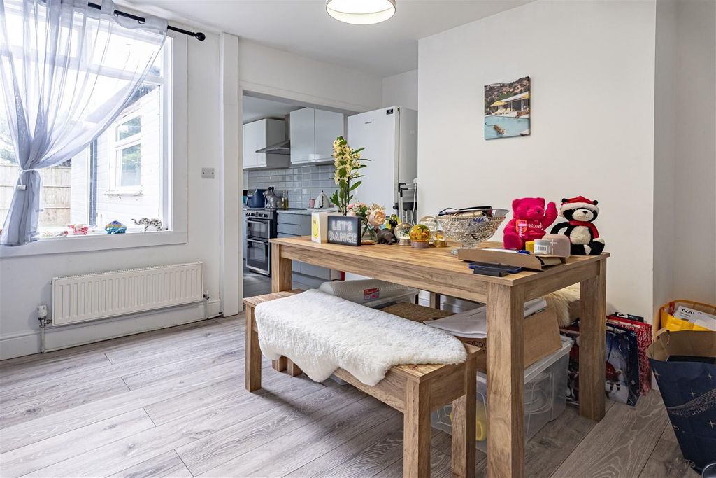 Property photo 2 of 13 Fv52Txluaeyopottcvljeg.Jpg