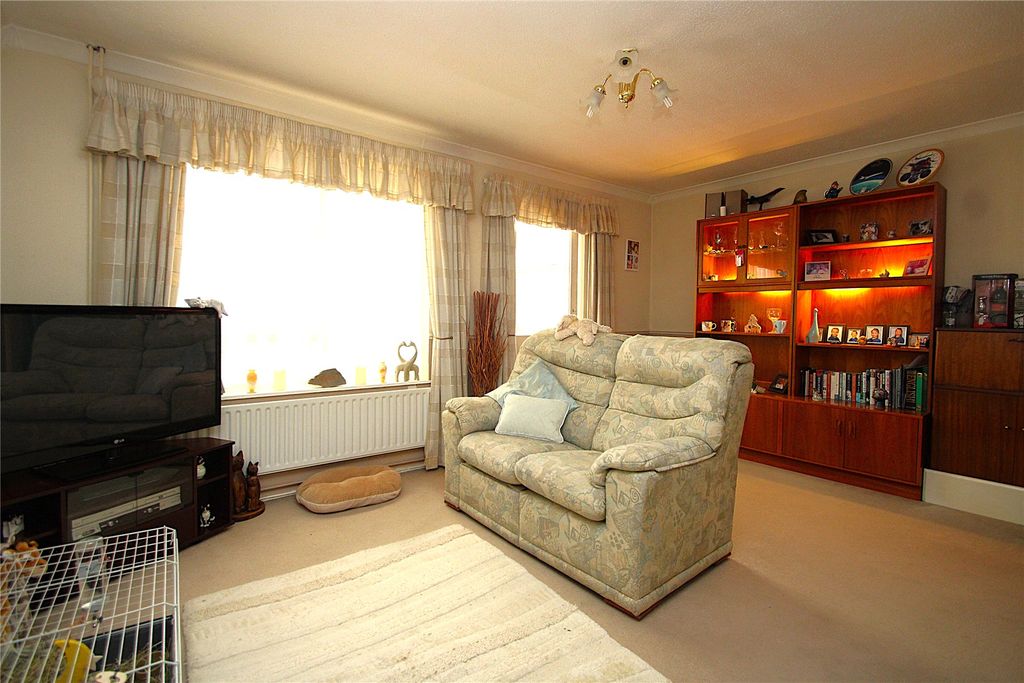 Property photo 3 of 14 Picture 3