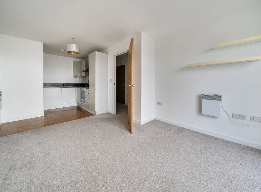 Property photo 3 of 6