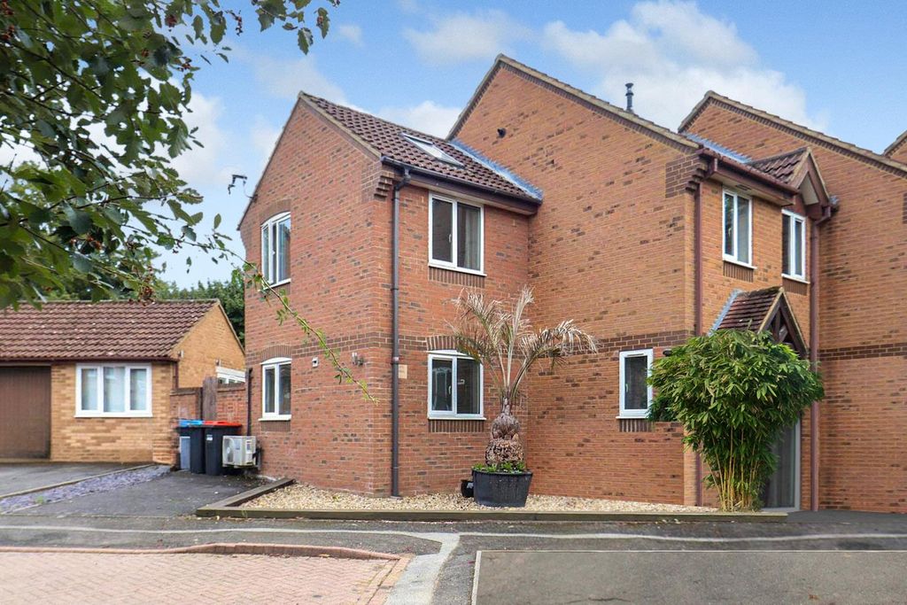 Property photo 1 of 5 1Nov.Jpg