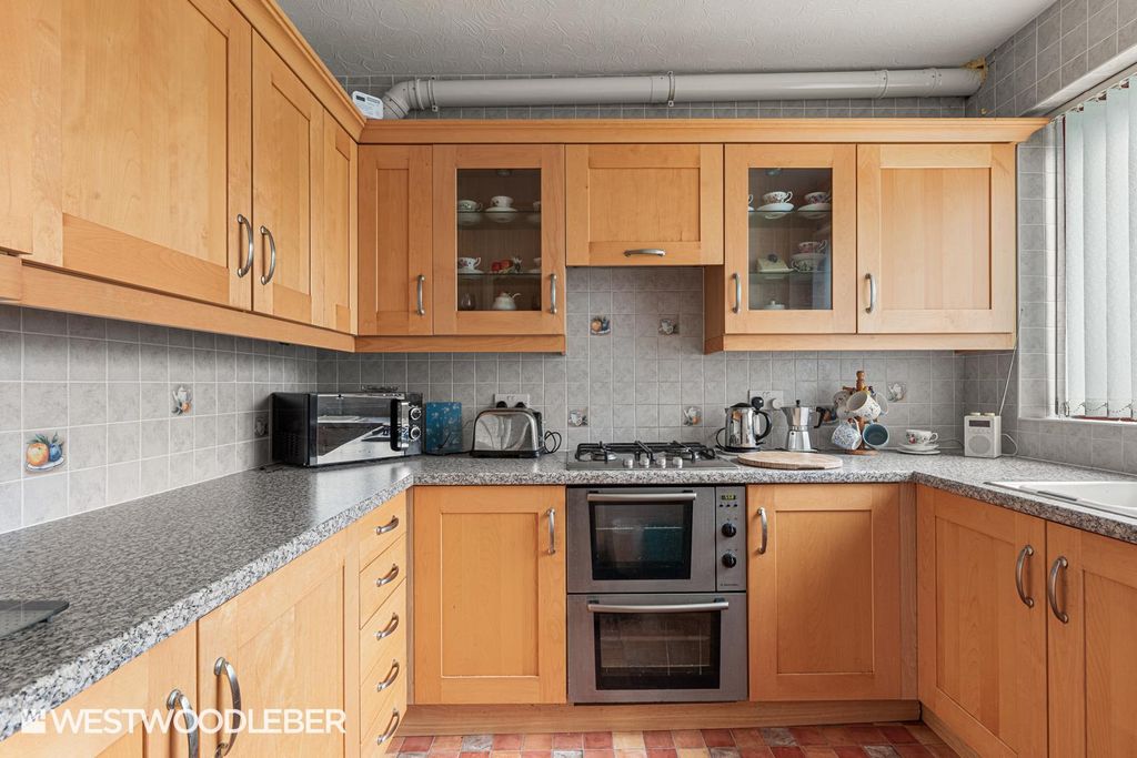 Property photo 2 of 17 Crownfield_8.Jpg