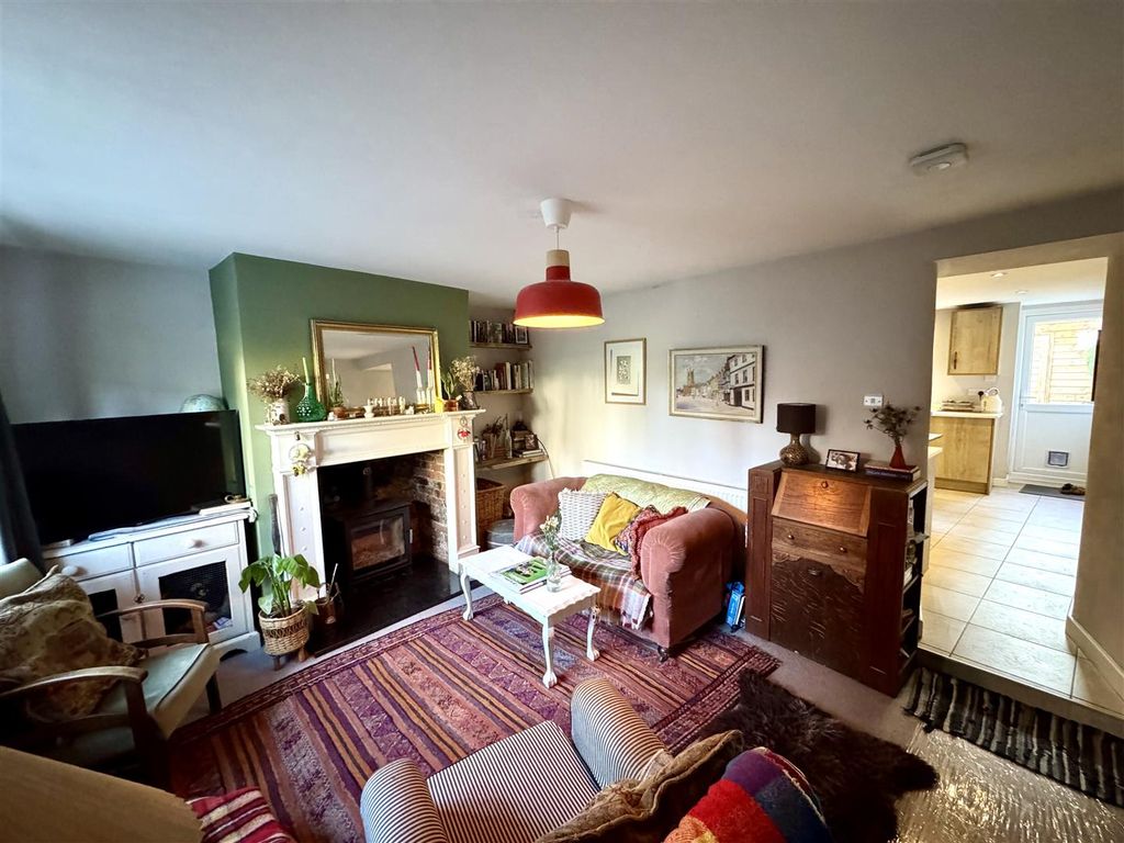 Property photo 3 of 16 Living Room