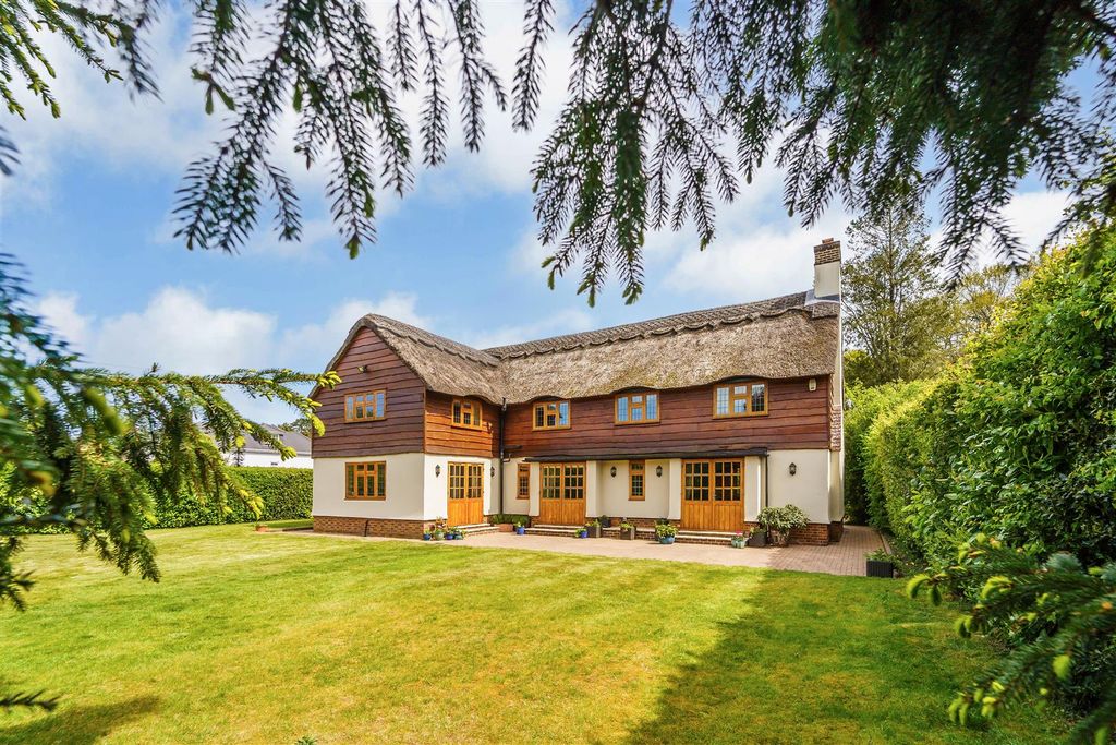 Additional image 3 of 5 bed detached house for saleRickman Hill Road, Chipstead, Coulsdon CR5