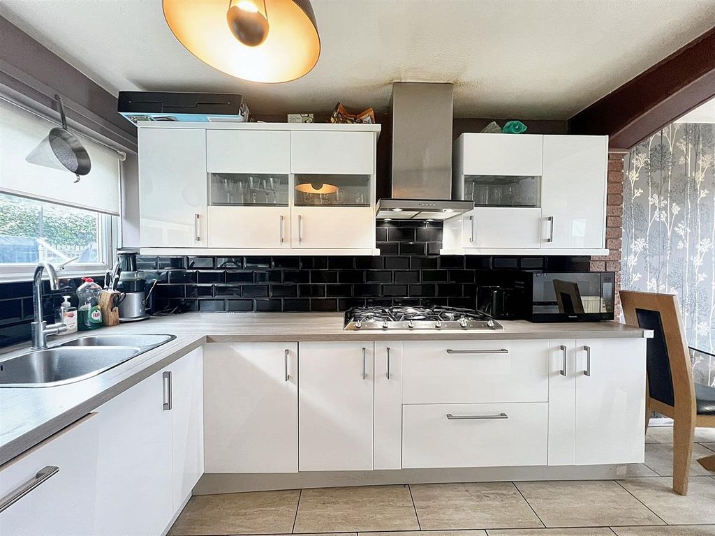 Property photo 2 of 14 Img_0802.Jpg