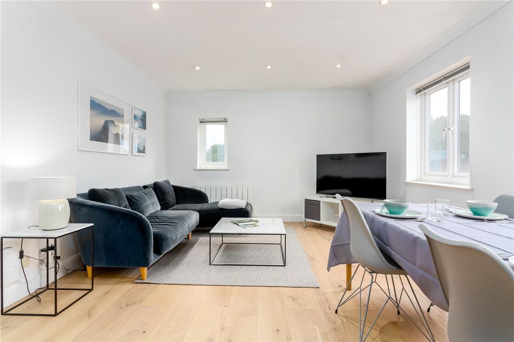 Property photo 2 of 9 Picture No. 07