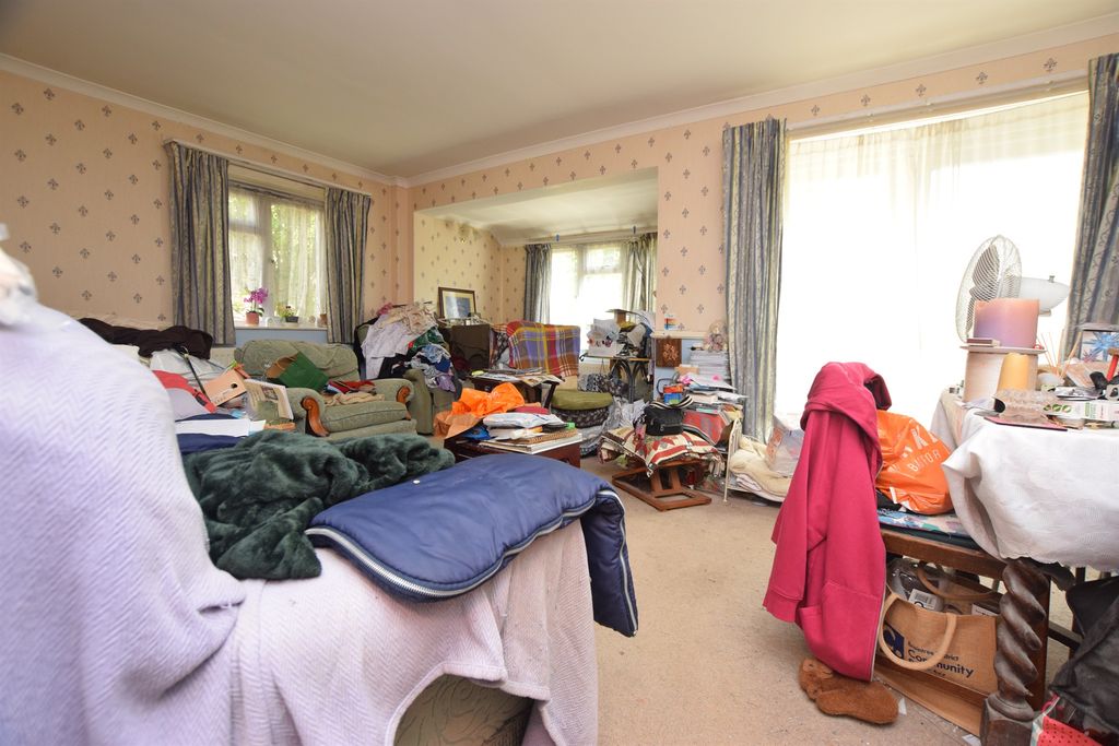 Property photo 3 of 13