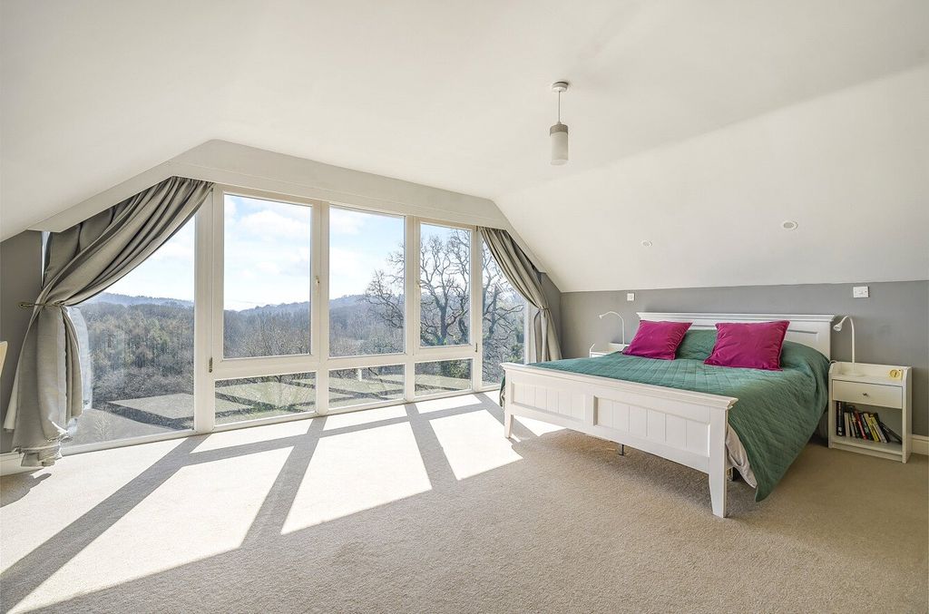 Property photo 3 of 15 Bedroom