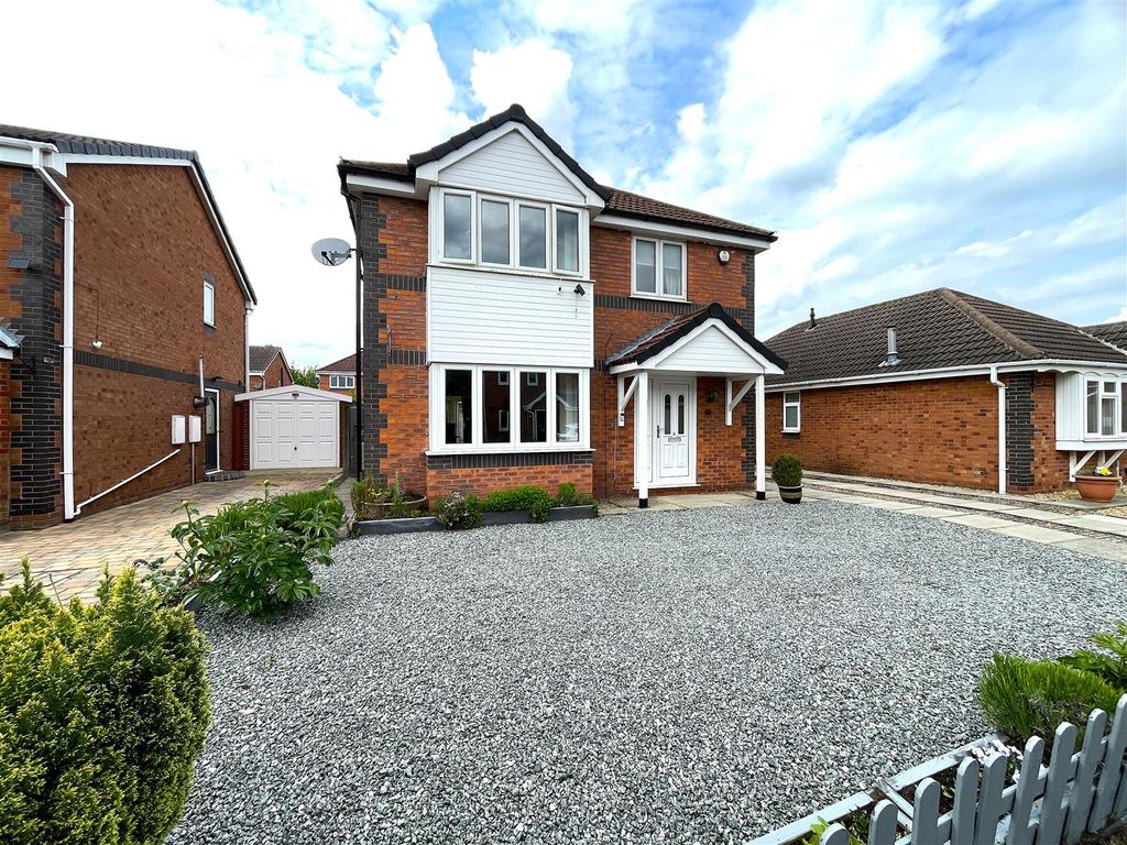 Property photo 1 of 32 Front External