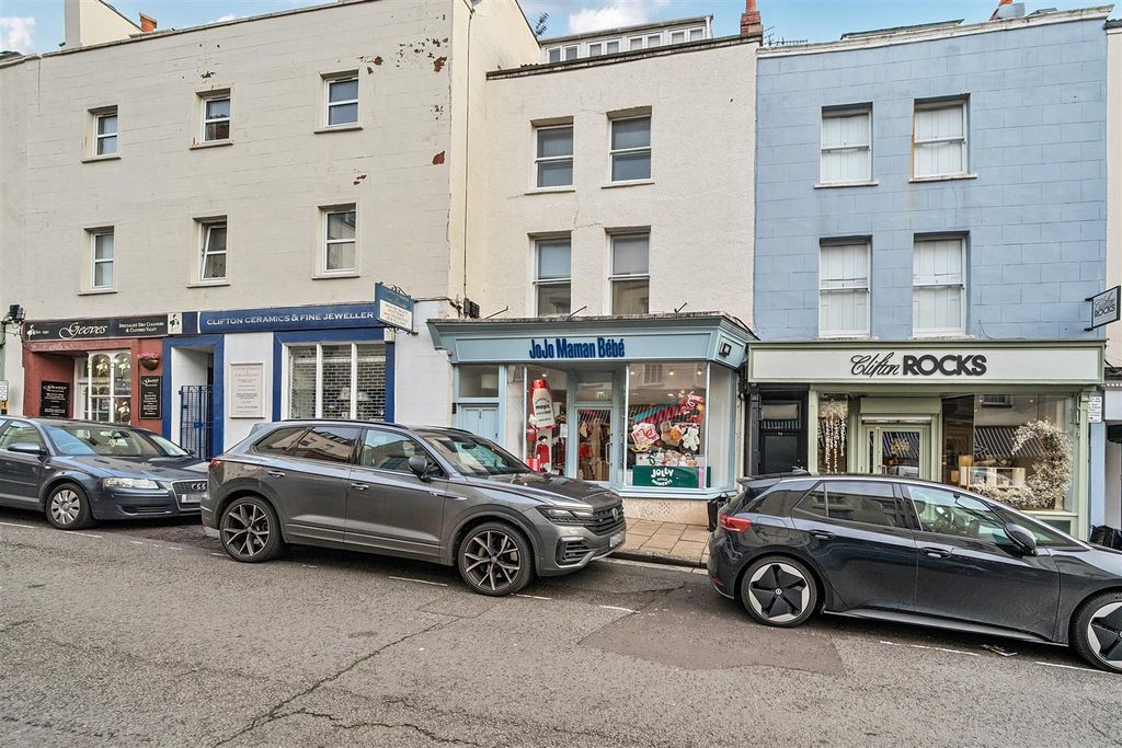 Property photo 1 of 10 1375984-4-690c817085280.Jpg