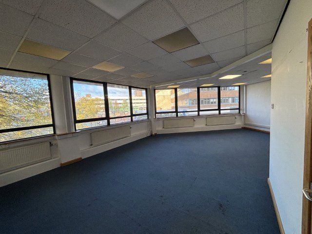 Property photo 3 of 5 Picture No. 04