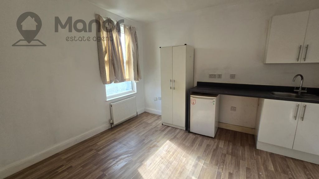 Property photo 1 of 6 585698E8-3099-4B64-91F8-cc626F8Cacc7.Jpeg