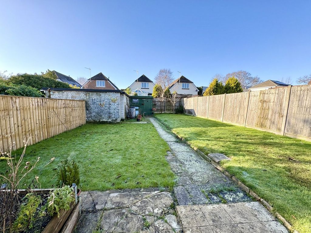 Property photo 3 of 27