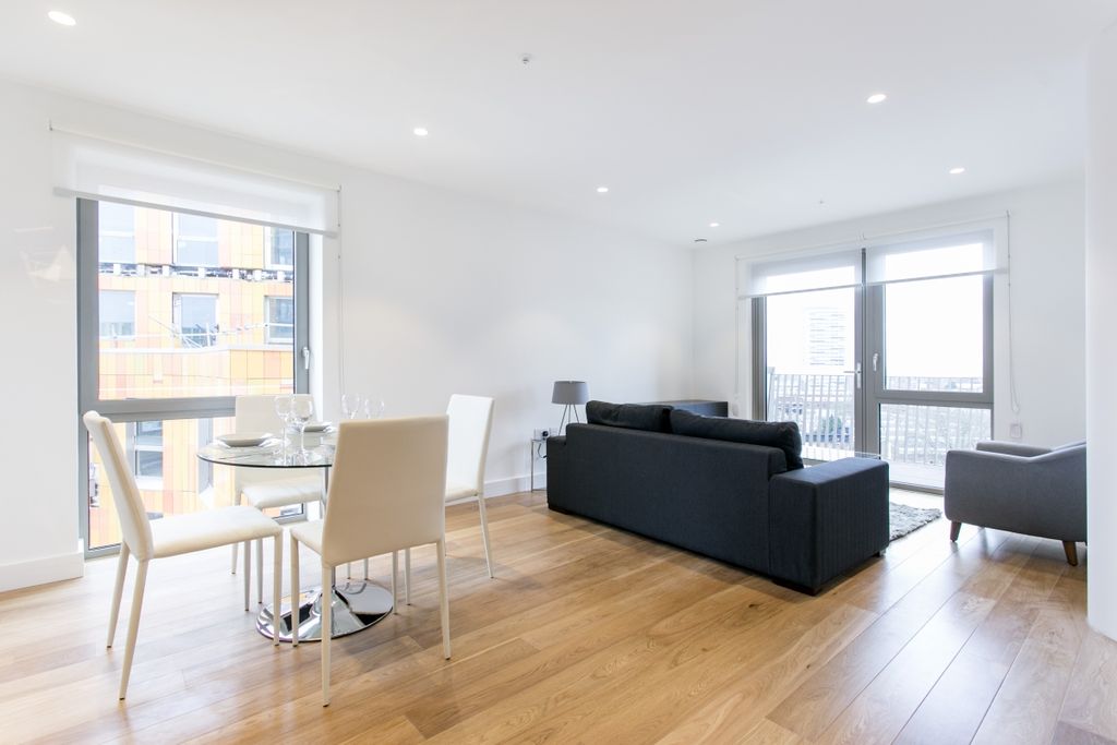 Property photo 1 of 10 Flat 74_ (4)