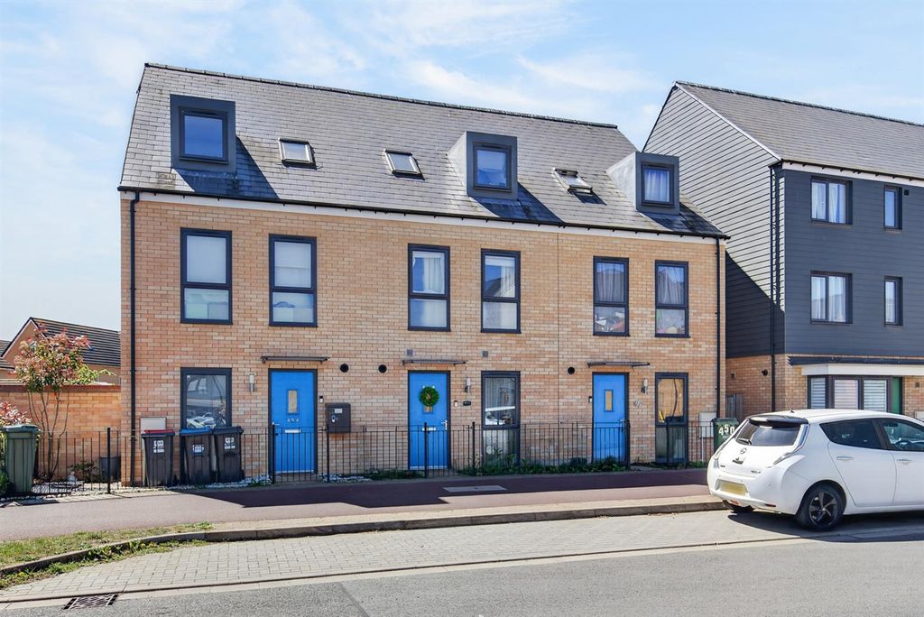 Property photo 1 of 25 452Fenstweb01.Jpg