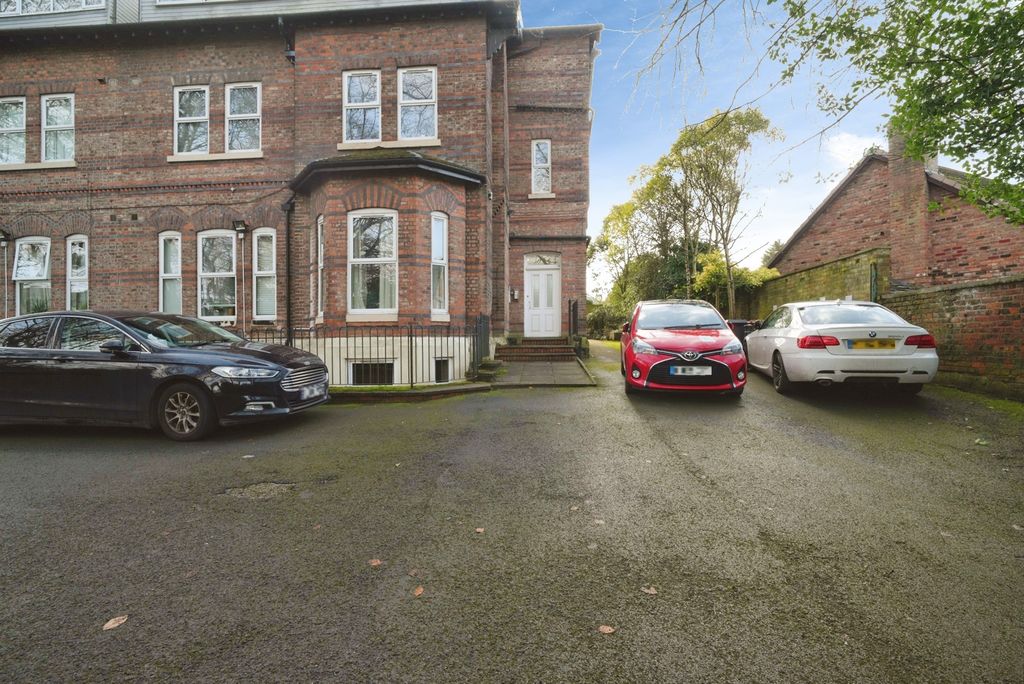 Property photo 1 of 19 External