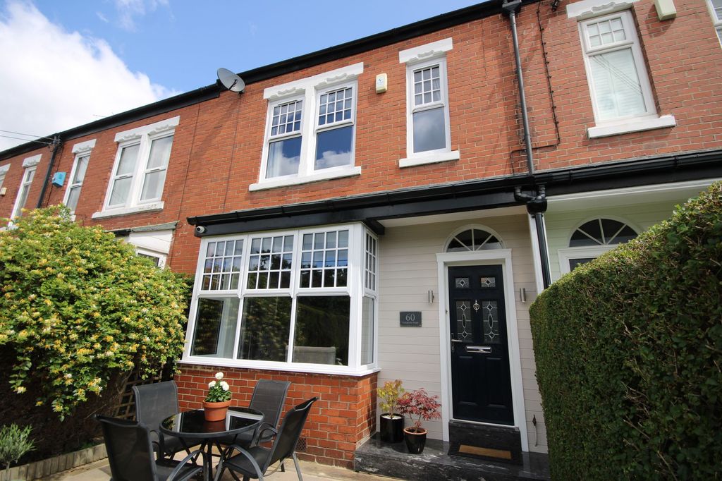 Property photo 1 of 25