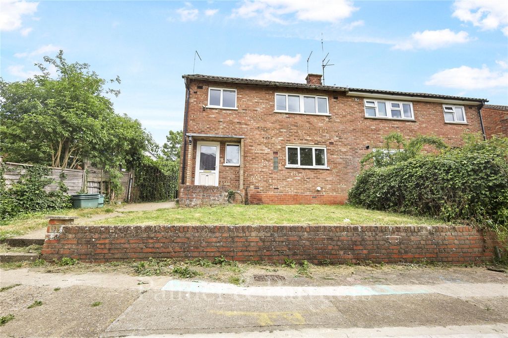 Property photo 1 of 11 External