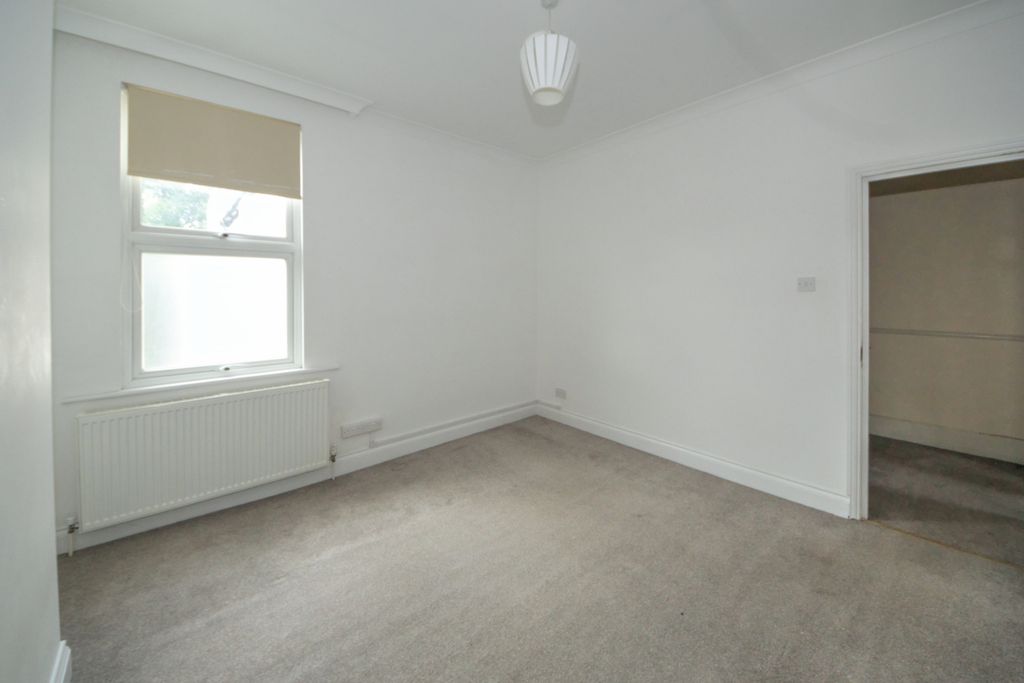 Property photo 2 of 4 Room