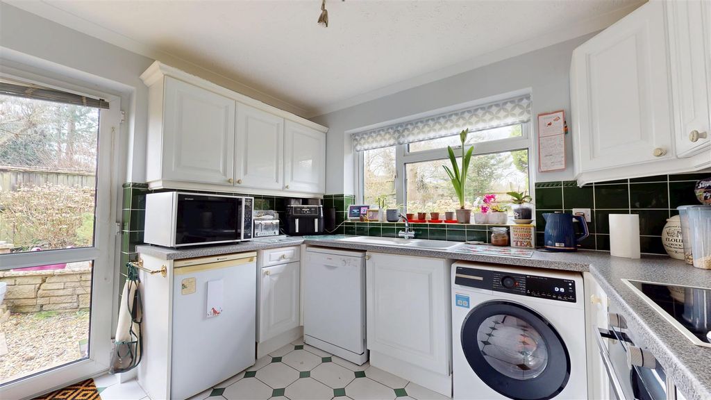 Property photo 2 of 16 Kitchen